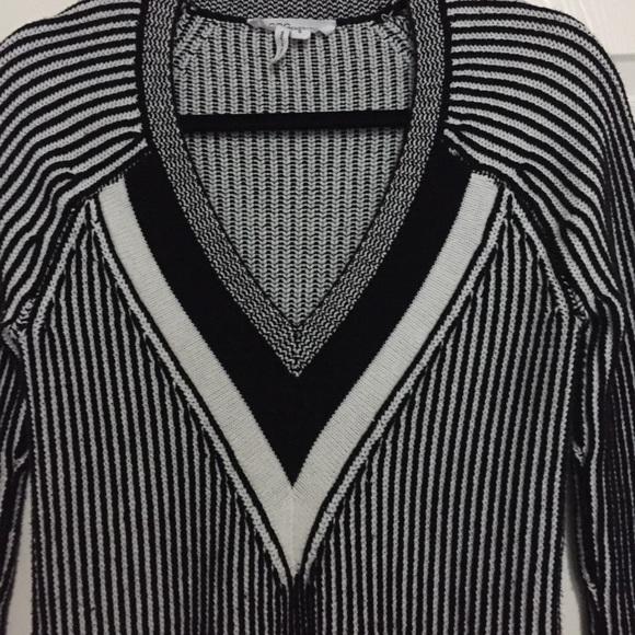 Bcbgenation winter/sweater dress. - Picture 4 of 9